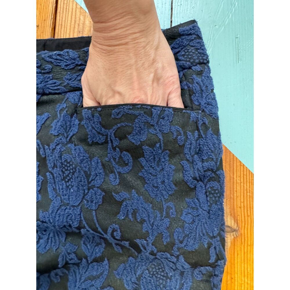 Soft Surroundings Blue Black Floral Jacquard Ankle Pants Petite 12P - Picture 6 of 10